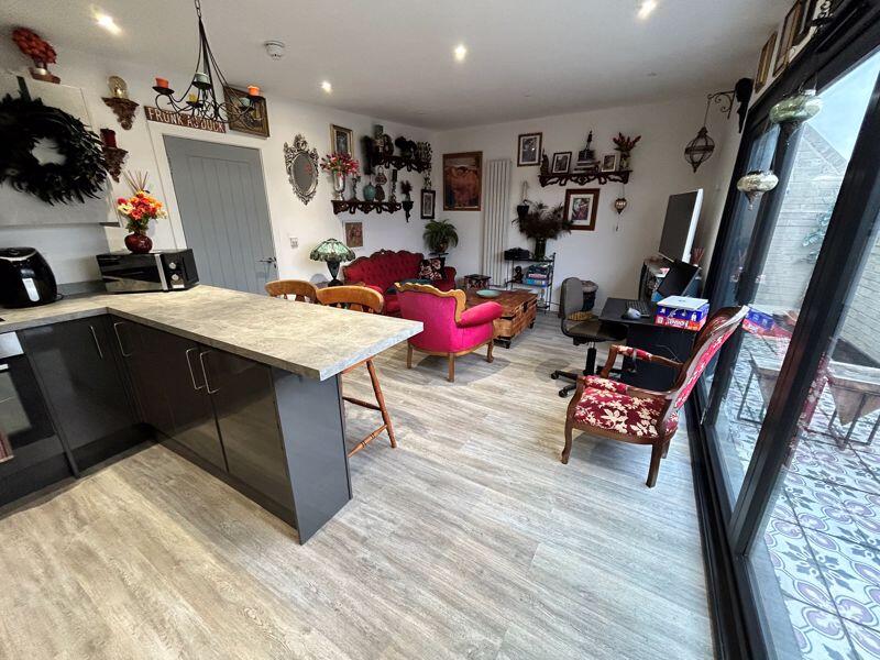 54 Englands Lane, Gorleston photo 2