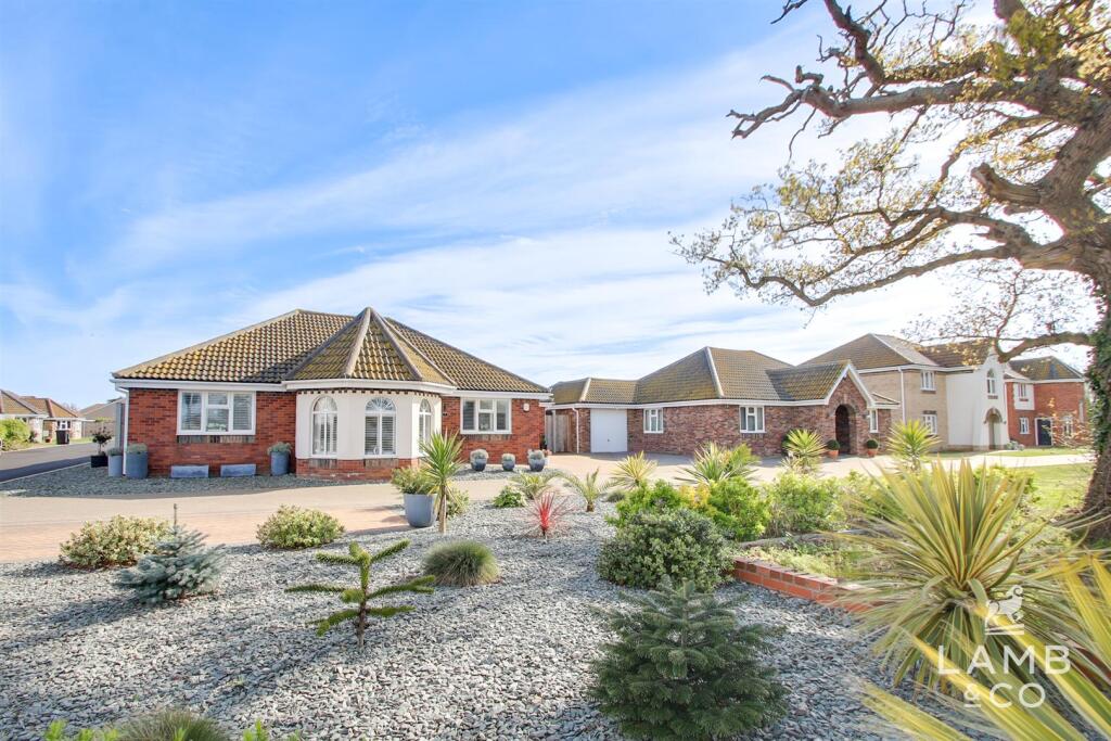 Main image of property: Oakview crescent