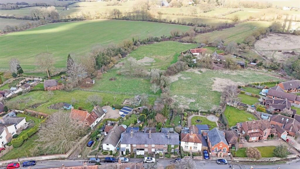 Main image of property: Lower Church Street, Cuddington