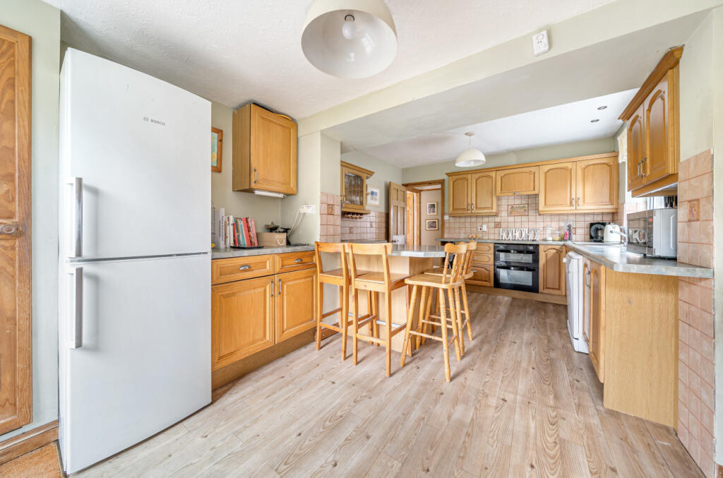 House in Exeter - View 3