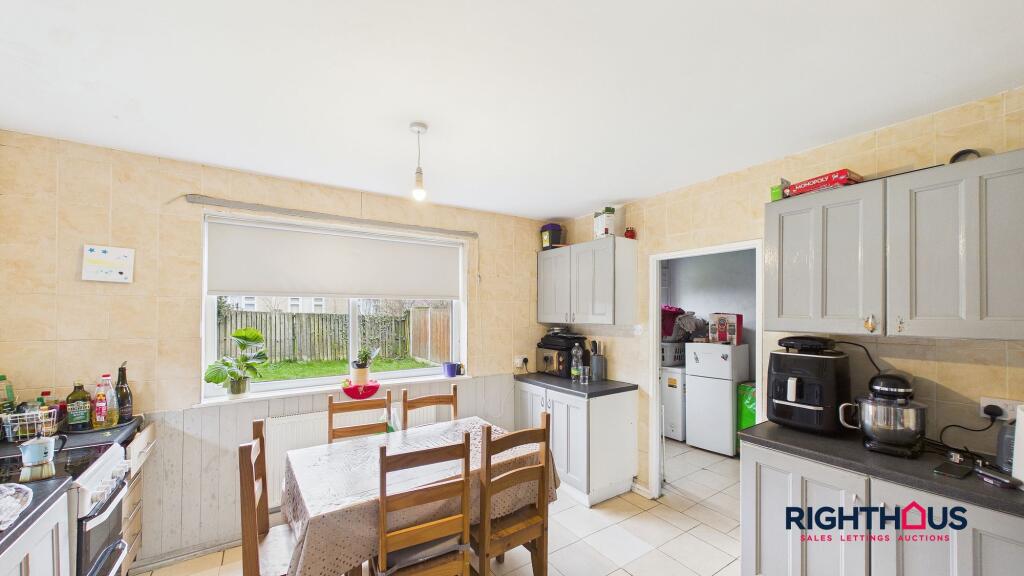 Additional image 6 of Heysham Drive, Bradford, BD4