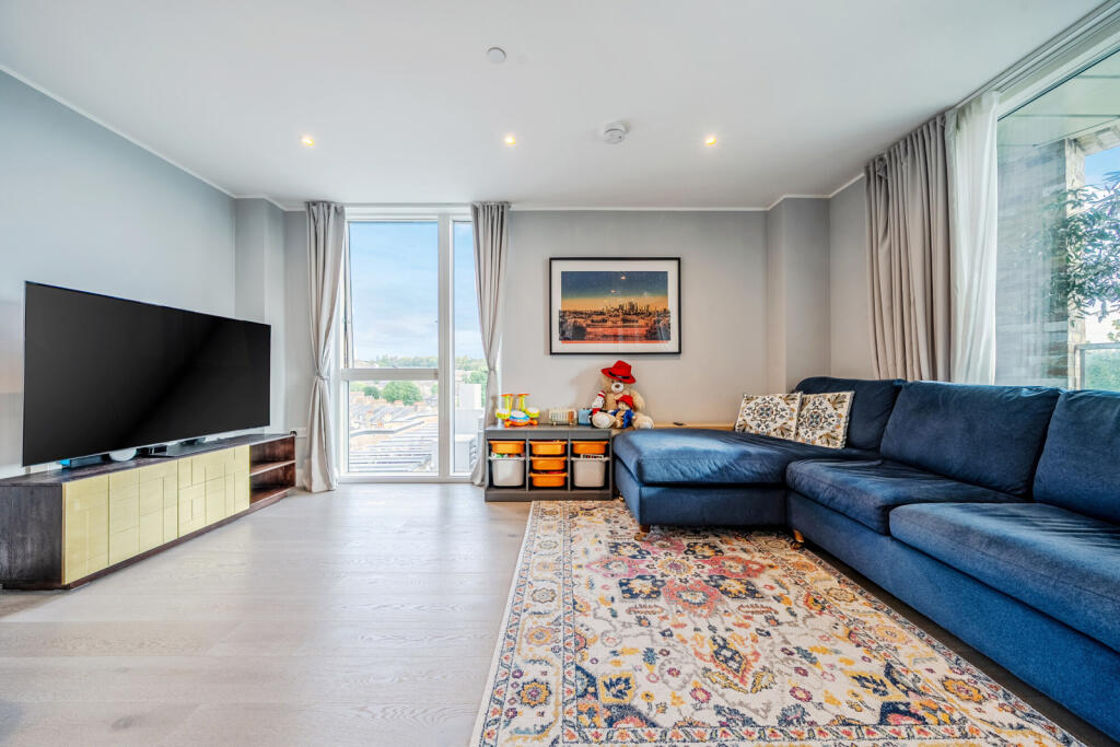 Apartment in London, Greenwich Town Centre, East Greenwich - View 4