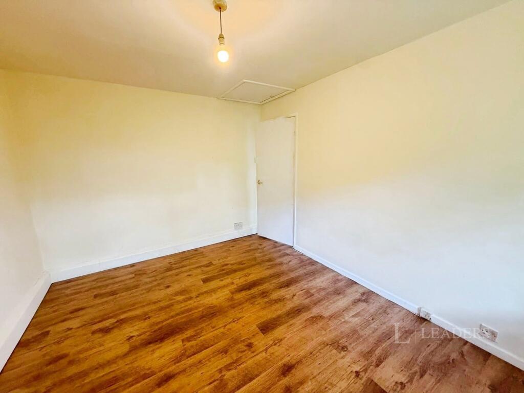 Apartment in Maidstone, Kent - View 4