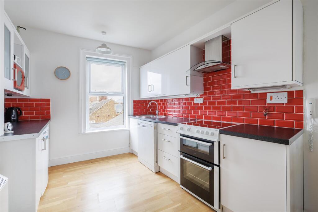 Apartment in East Suffolk, Southwold - View 4