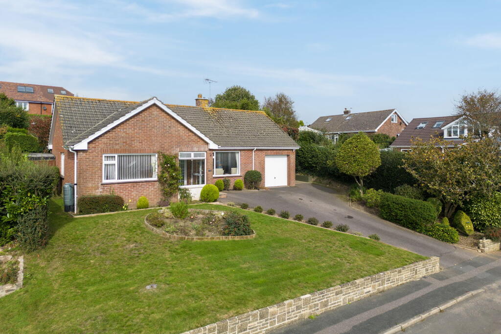 3-bed detached on St. Marys Park, Ottery St Mary, £485,000