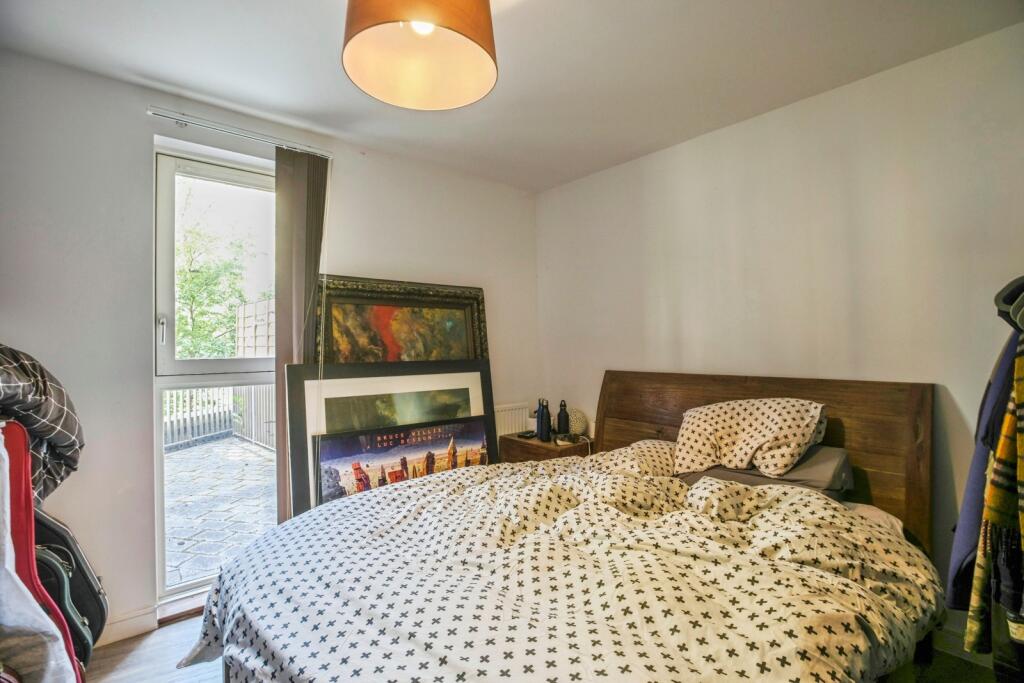 Apartment in London - View 5