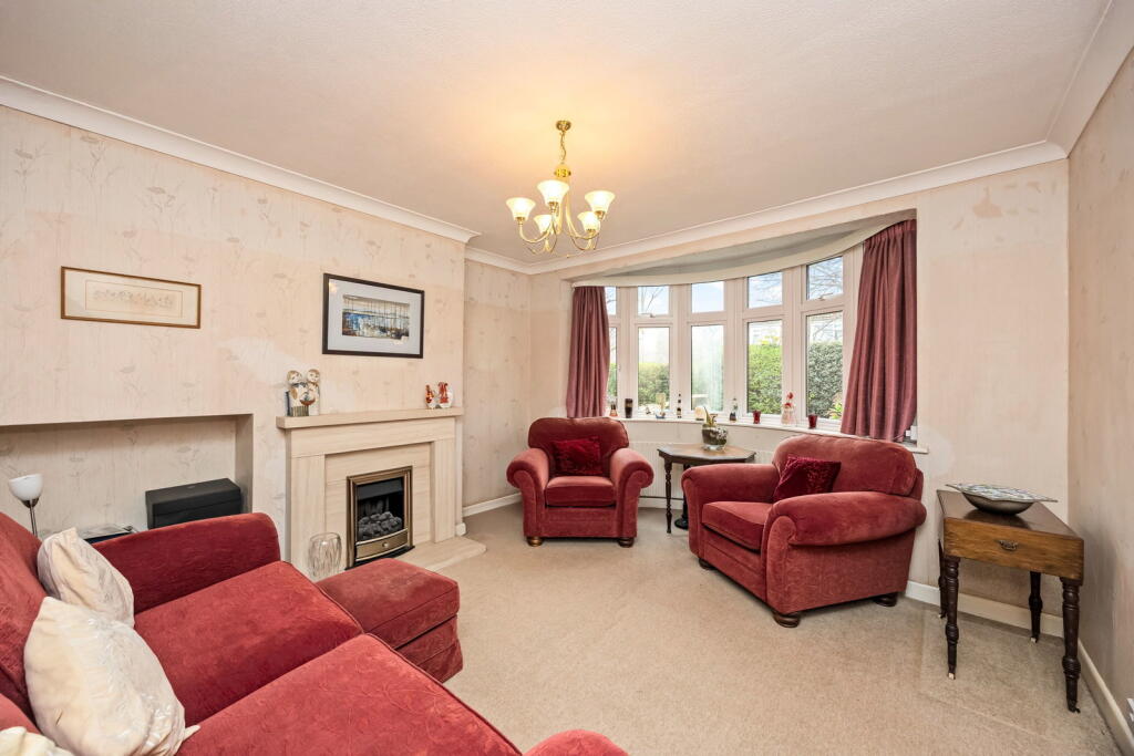 Grand Avenue, Hassocks, West Sussex, BN6 8DD photo 3