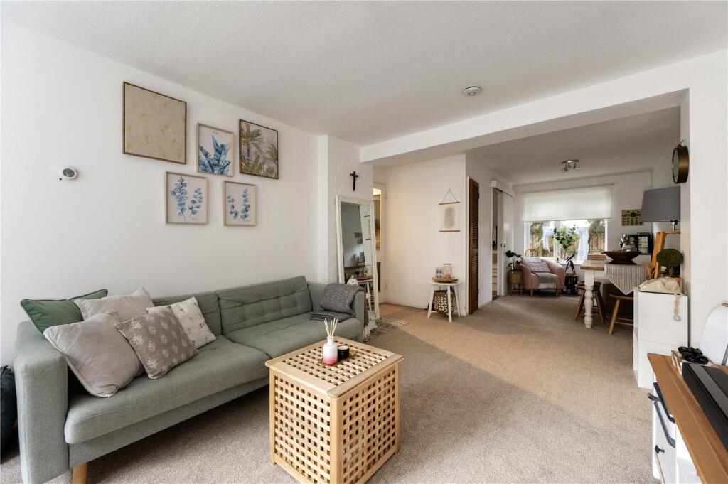 Velyn Avenue, Chichester, West Sussex, PO19 photo 4