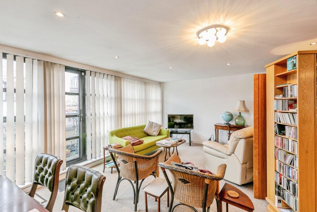 3 Norfolk Avenue, BRISTOL, BS2 photo 3