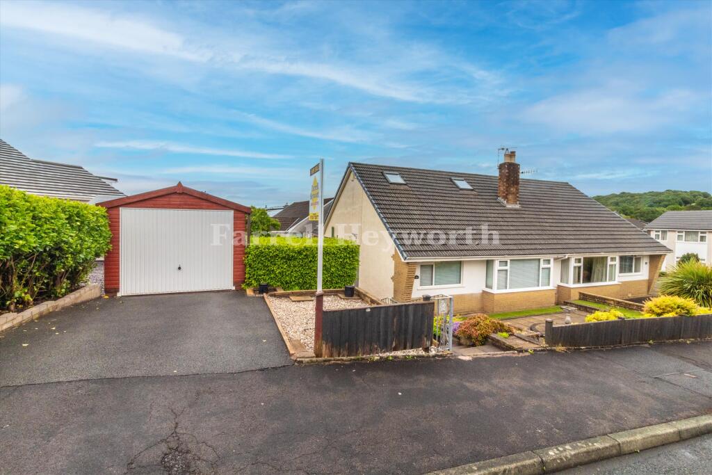 3-bed house on Wordsworth Avenue, Bolton Le Sands, Carnforth, £250,000