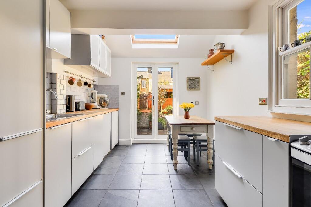 House in Cambridge, Petersfield - View 3