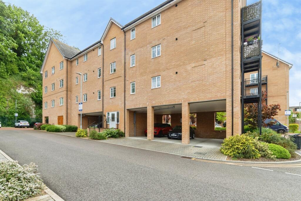 Main image of property: Arnold Close, Hertford
