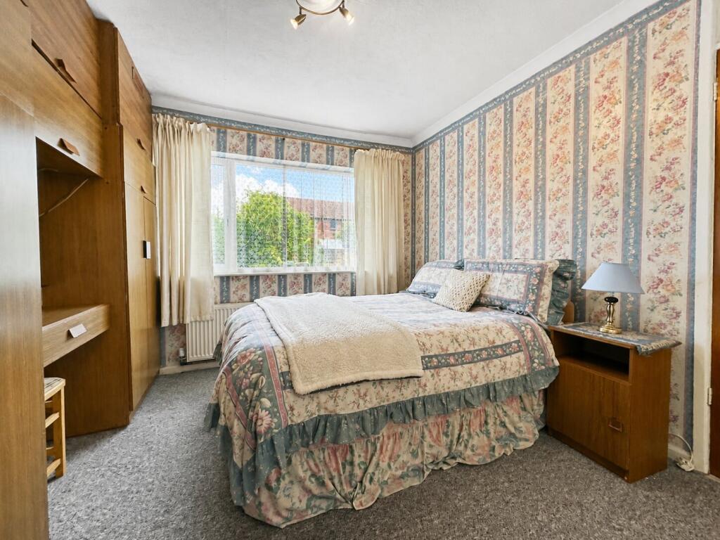 House in Desborough, North Northamptonshire - View 5