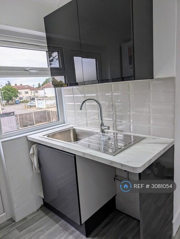 Apartment in London - View 3