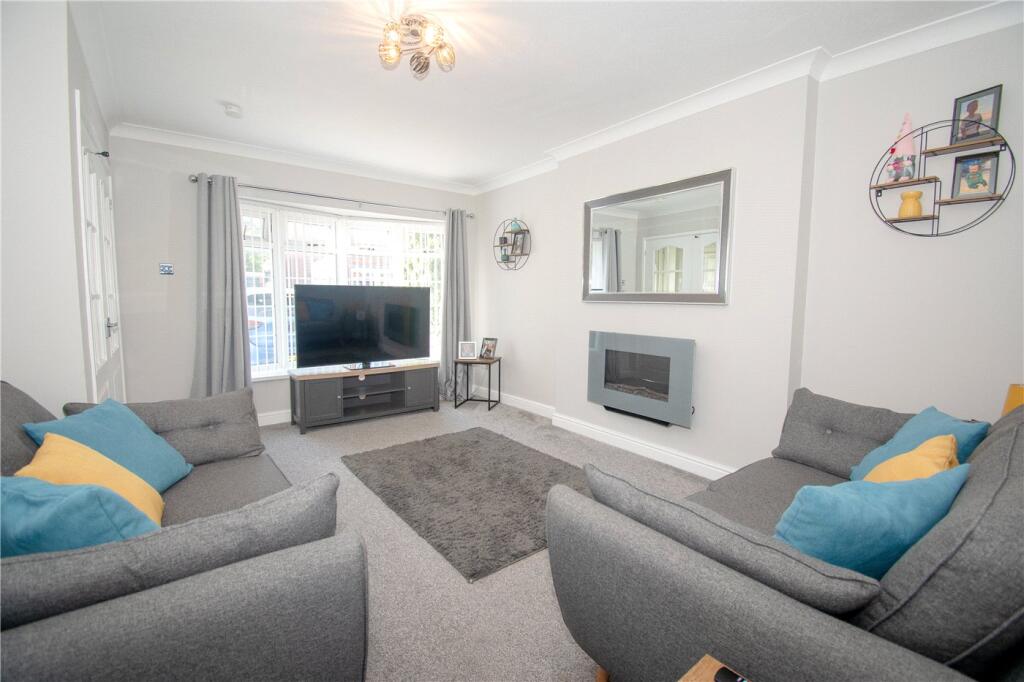 Broadstone Drive, Spital, Wirral photo 3