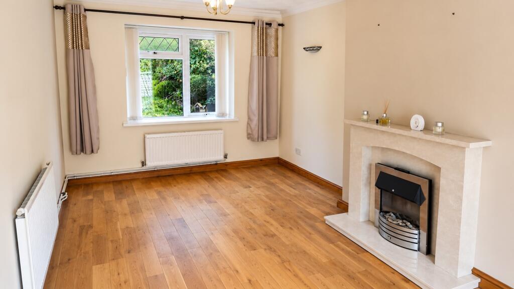 House in Newport - View 3
