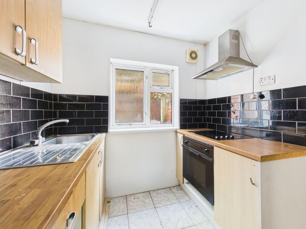 House in Nottingham - View 4
