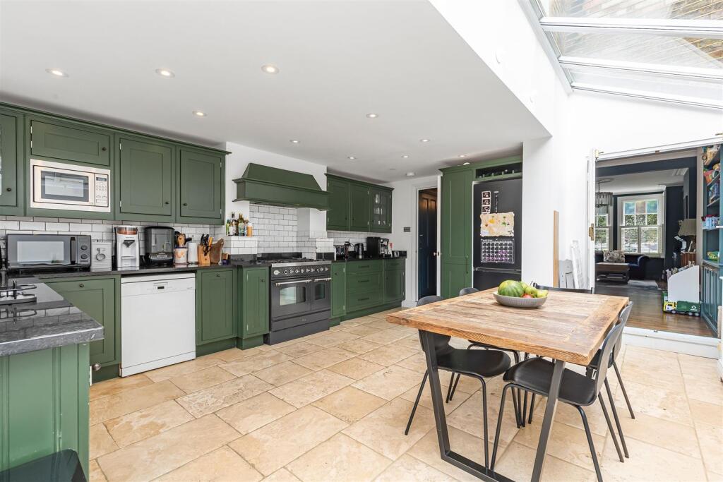 Main image of property: Second Avenue, SW14