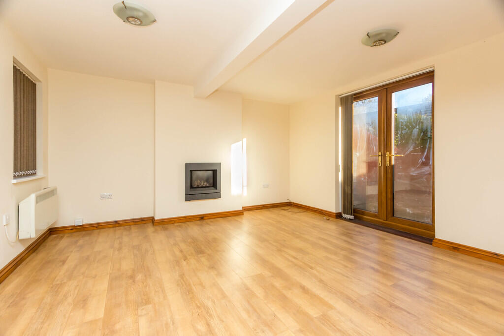 House in Northampton - View 3