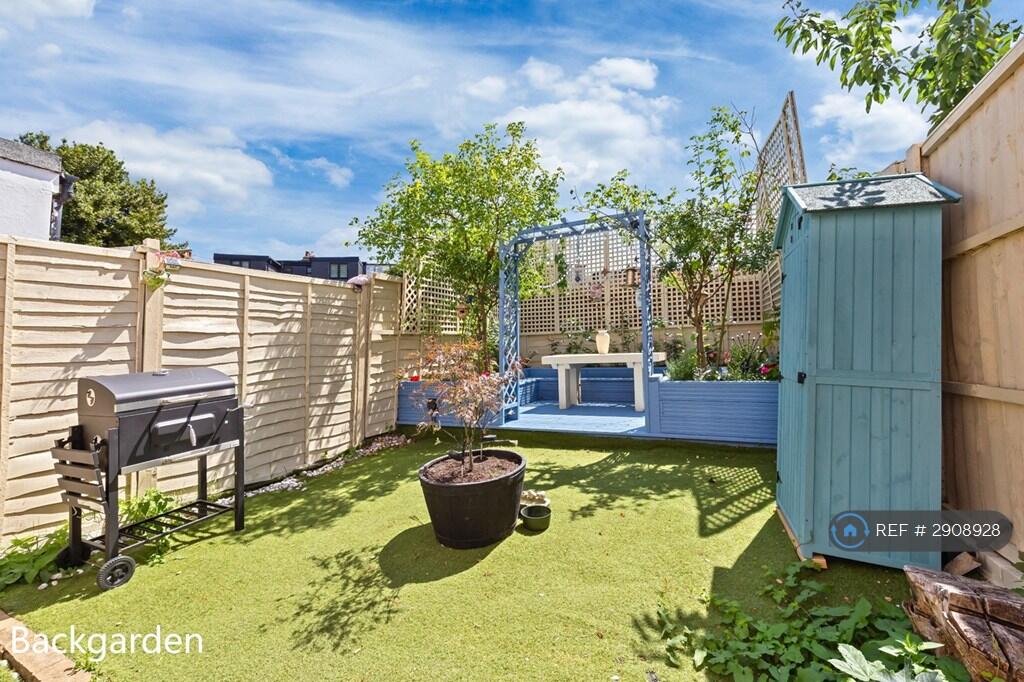 1 bedroom house share for rent