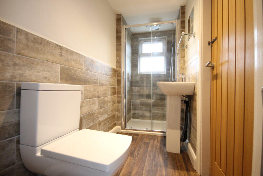 7 bedroom semi-detached house for rent