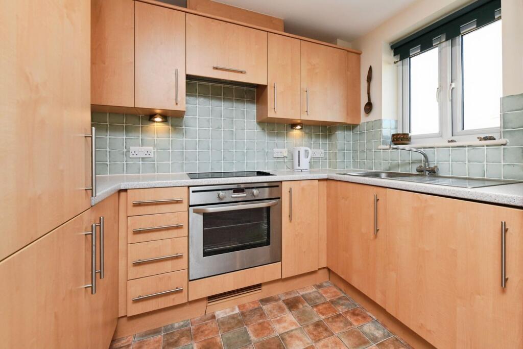 Apartment in Colchester, Tiptree - More