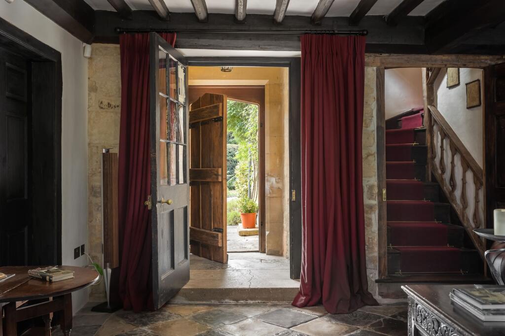 House in Worcester - View 3