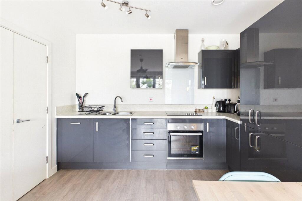 Apartment in London - View 4