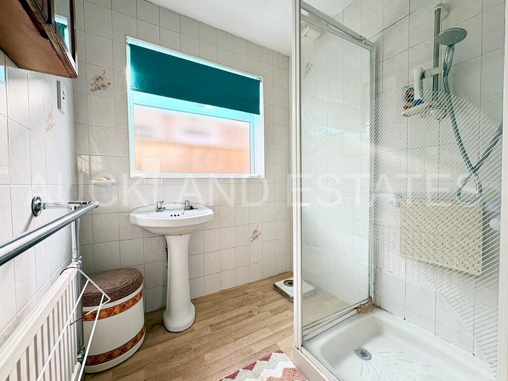 Additional image 12 of Knolles Crescent, Welham Green