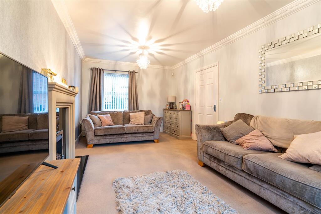 House in Newcastle upon Tyne, North Gosforth - View 3