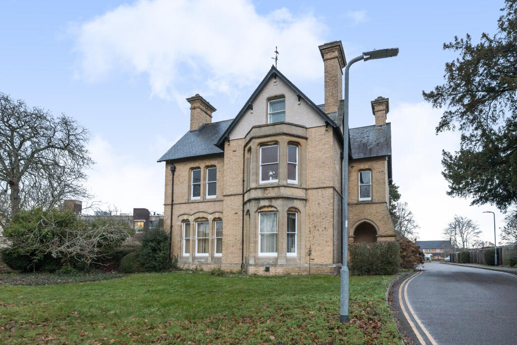 Main image of property: Tatham Court, Taunton, TA1