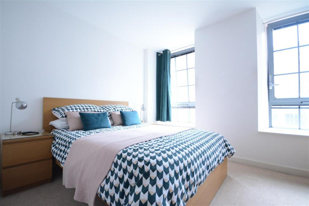 Apartment in Nottingham, Hockley, The Meadows - More