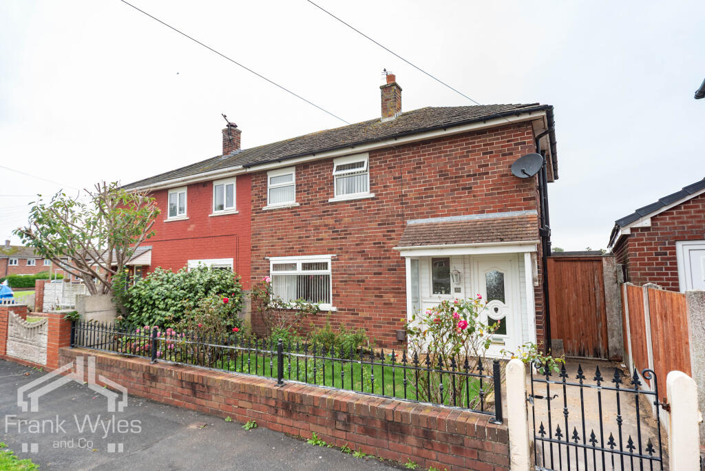 3-bed semi-detached on Coniston Avenue, Lytham St. Annes, Lancashire, £155,000