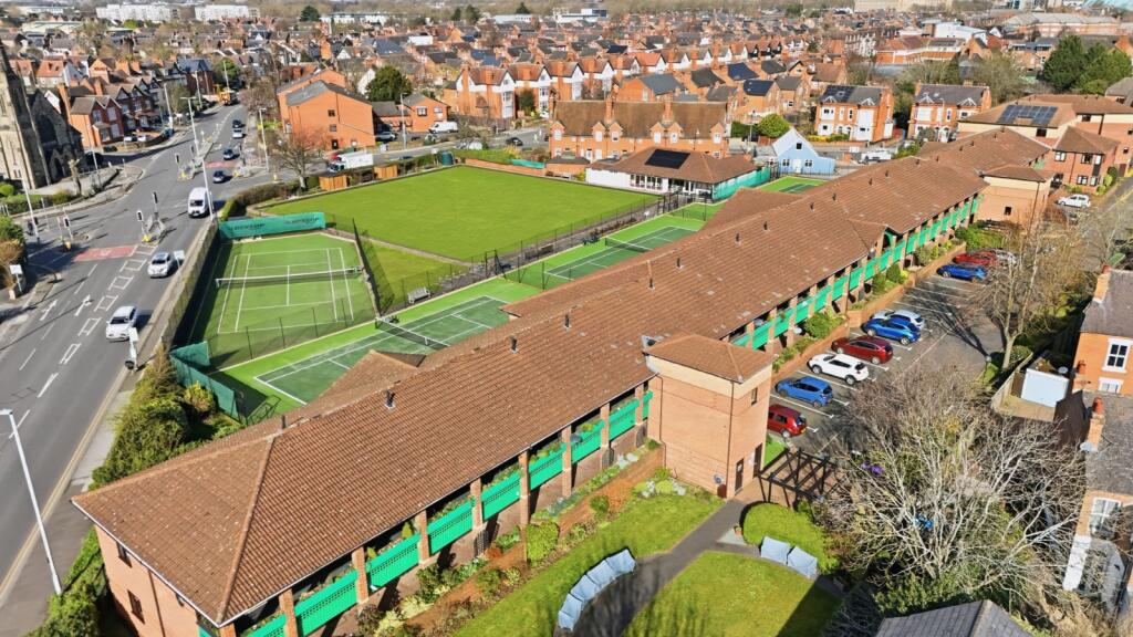 Apartment in Rushcliffe, Abbey Park - View 2