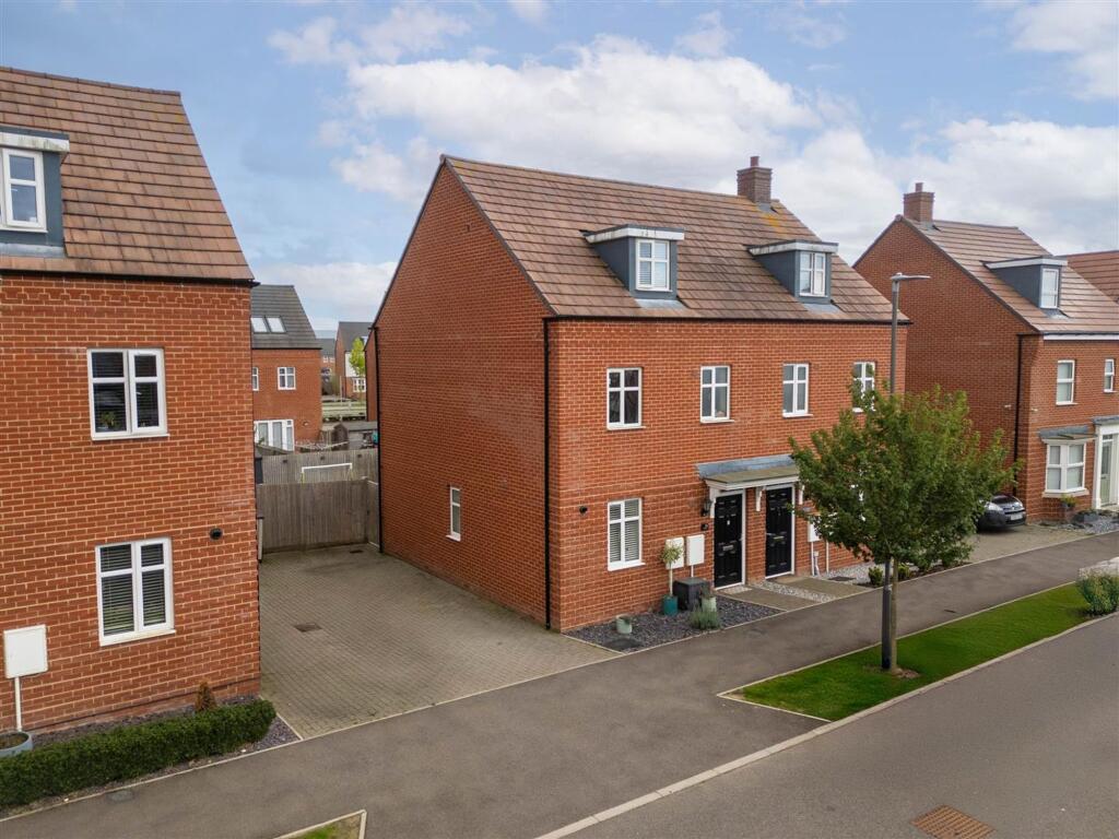 Main image of property: Sorrel Way, Broughton, HP22