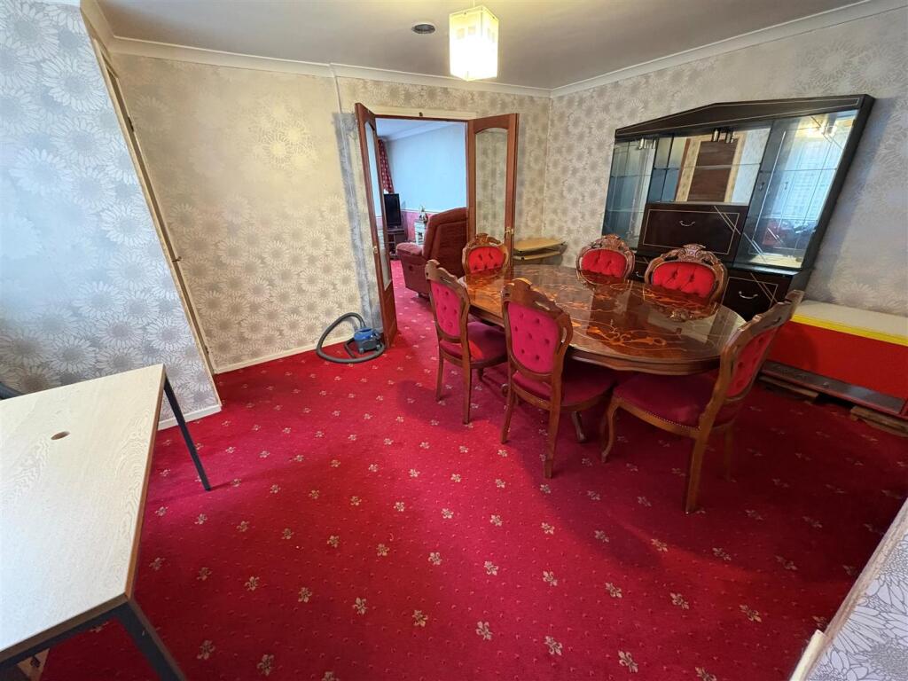 Additional image 5 of Hunters Park Avenue, Clayton, Bradford