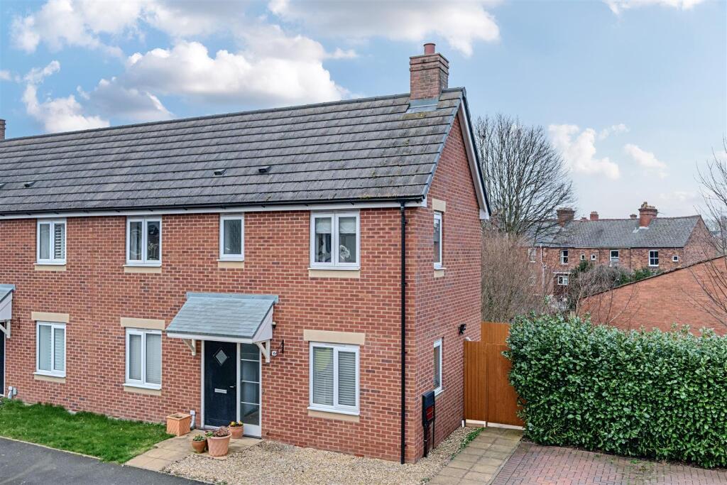 2-bed semi-detached on 14 Penson Way, Shrewsbury, SY1 2BF, £230,000