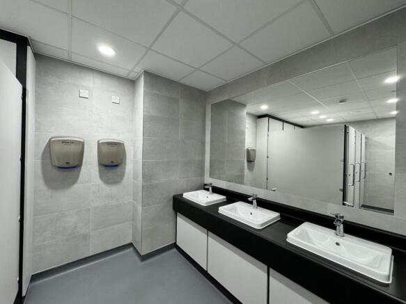 Aero WC.jpeg