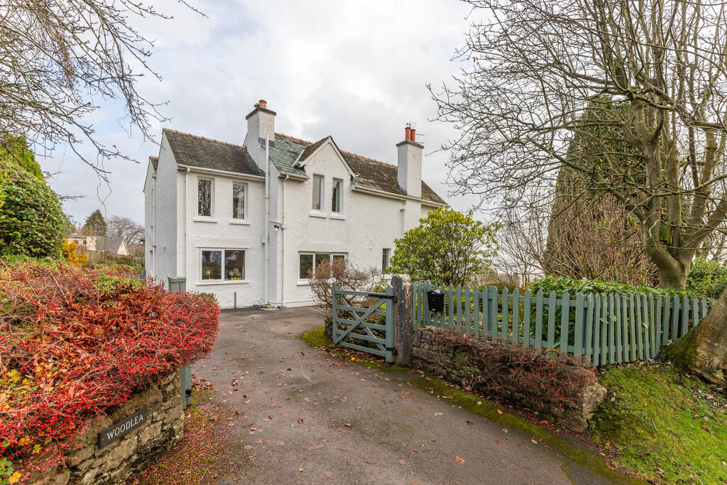Woodlea, The Heads, Grange-over-Sands, Cumbria, LA11 7EE photo 2