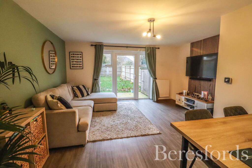 Beehive Avenue, Silver End, CM8 photo 3