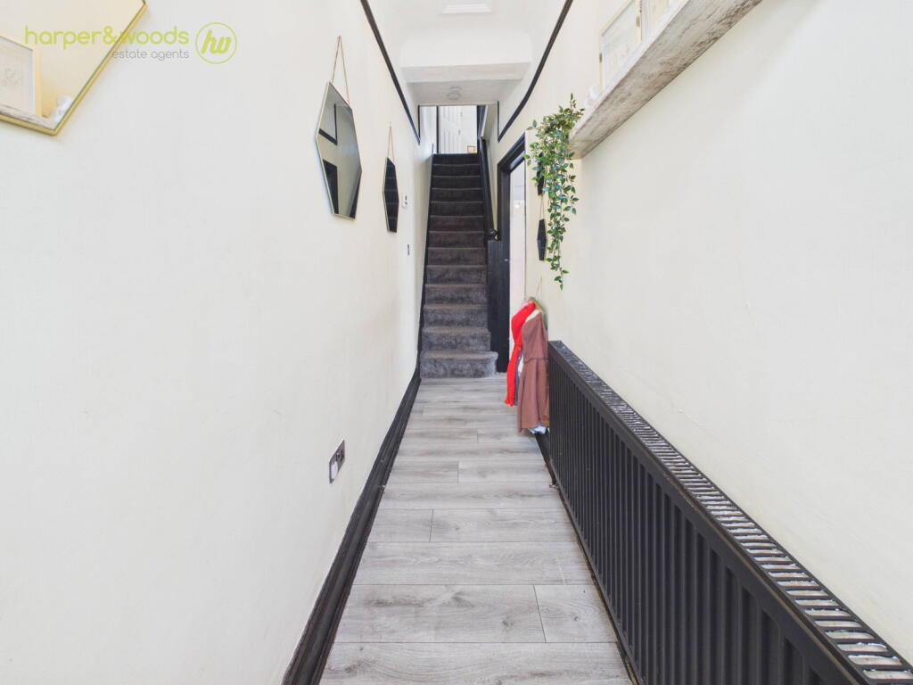 House in Wirral, Liverpool City Region - More