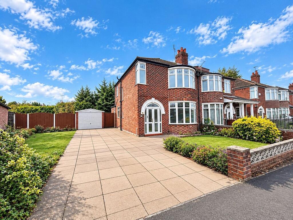 Main image of property: Kingsway, East Didsbury, M20