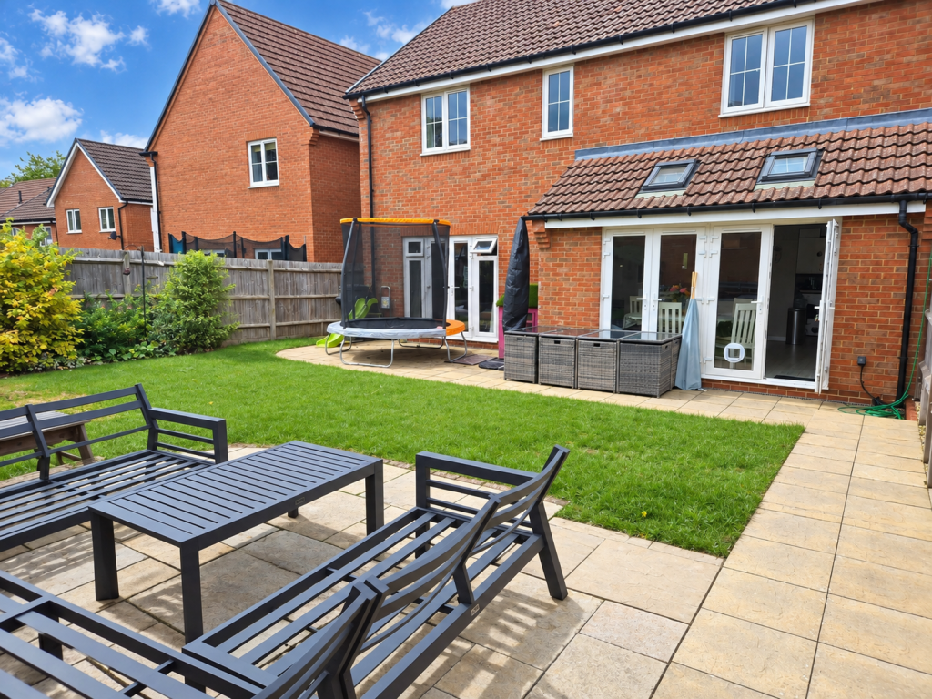 Brendon Gardens, Fair Oak, SO50 7GG photo 4