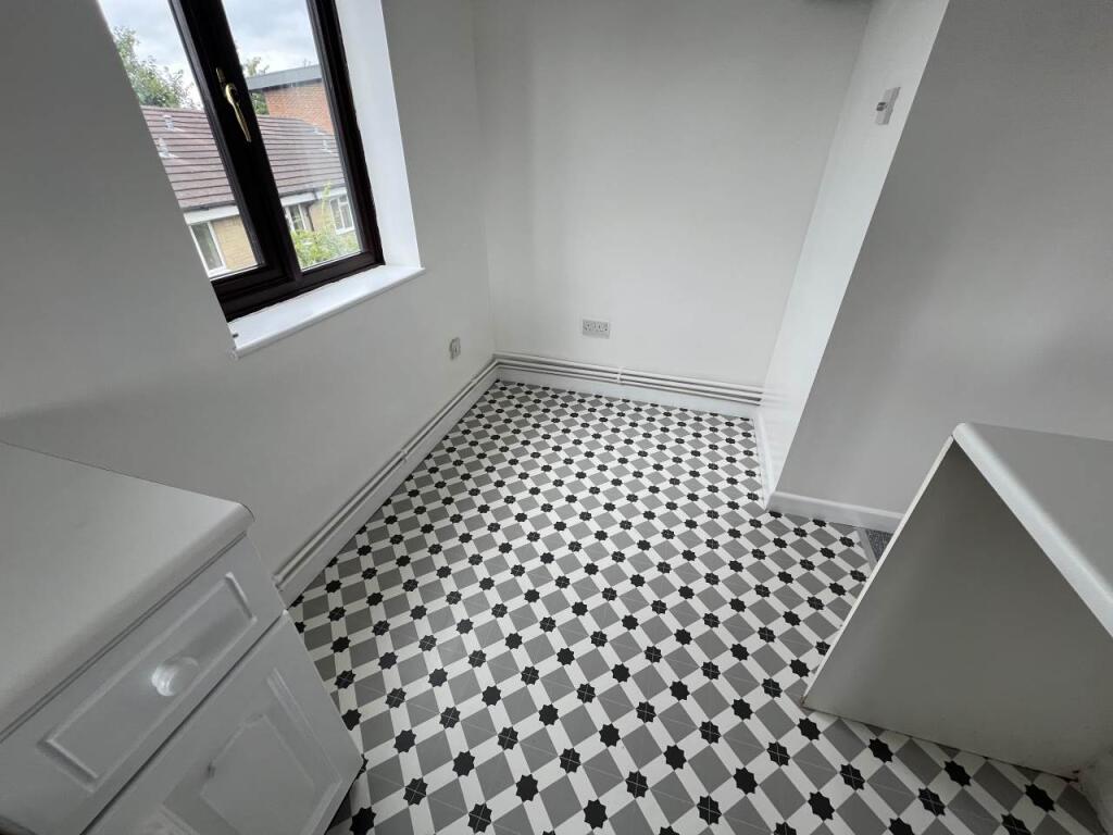 Apartment in Frome, Adderwell - View 3