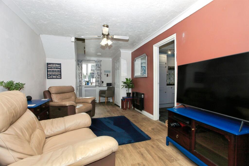 2-bed other on Canonsfield, Peterborough, £200,000
