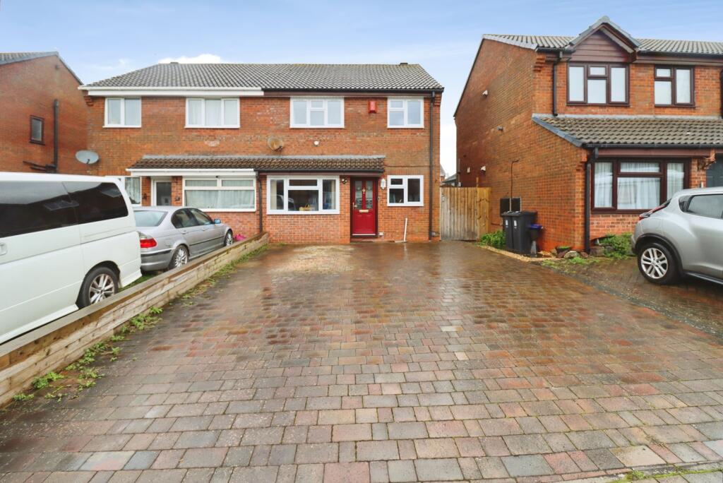 Main image of property: Slimbridge Close, Yate, Bristol, Gloucestershire, BS37