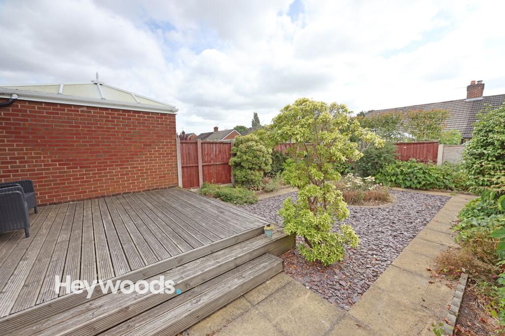 House in Stoke-on-Trent - View 4