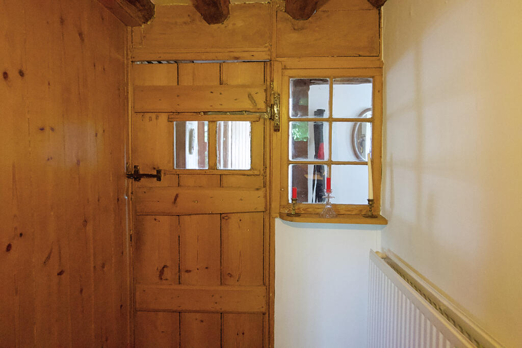Queens Road | Colmworth | Beds | MK44 | lovely cottage photo 4