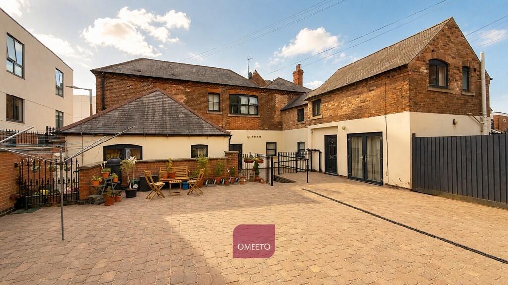 Residential Courtyard