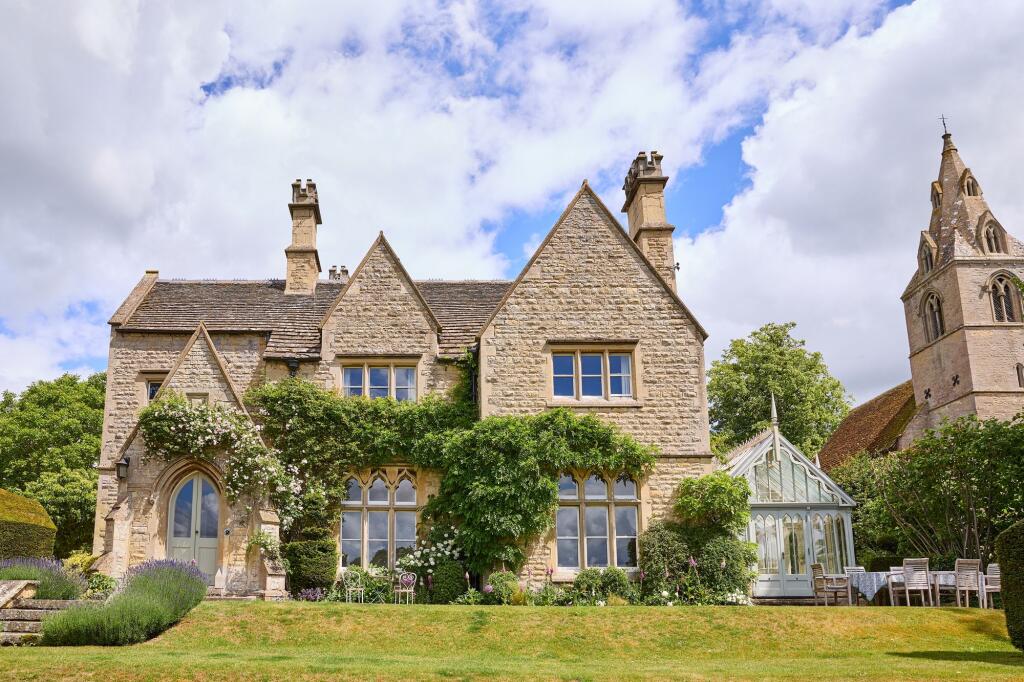 Main image of property: Creeton, Grantham, NG33